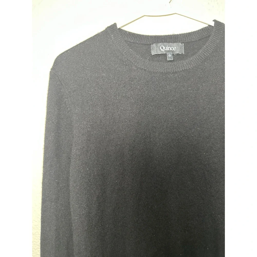 Quince Mens Black 100% Cashmere Crewneck Sweater Small Classic Knit Luxury Soft